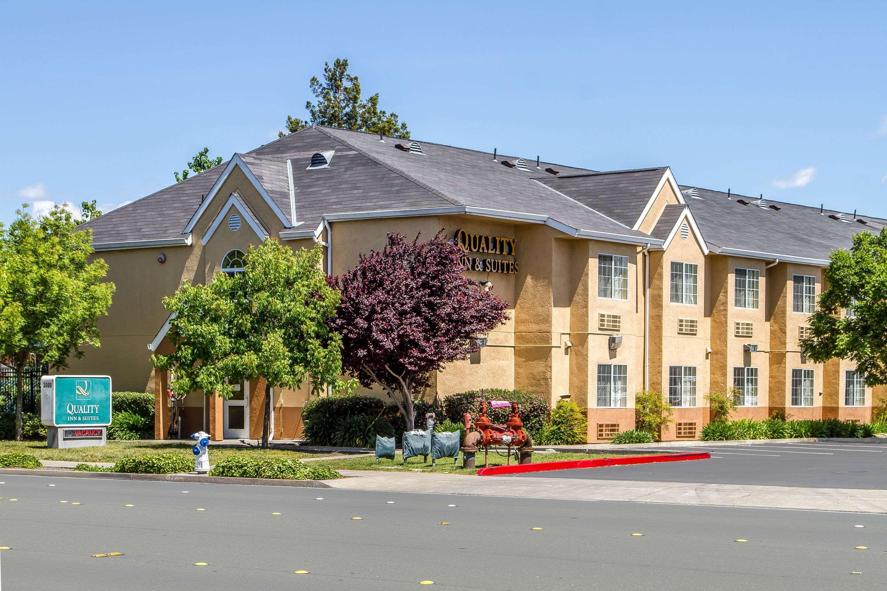 Quality Inn & Suites Santa Rosa Extérieur photo