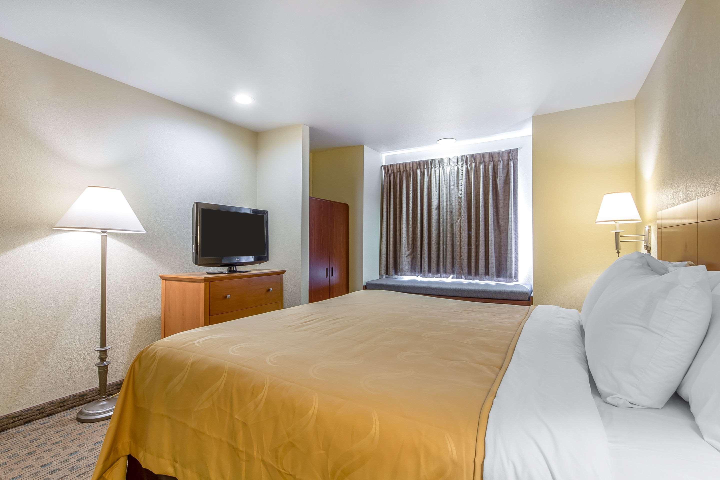 Quality Inn & Suites Santa Rosa Extérieur photo