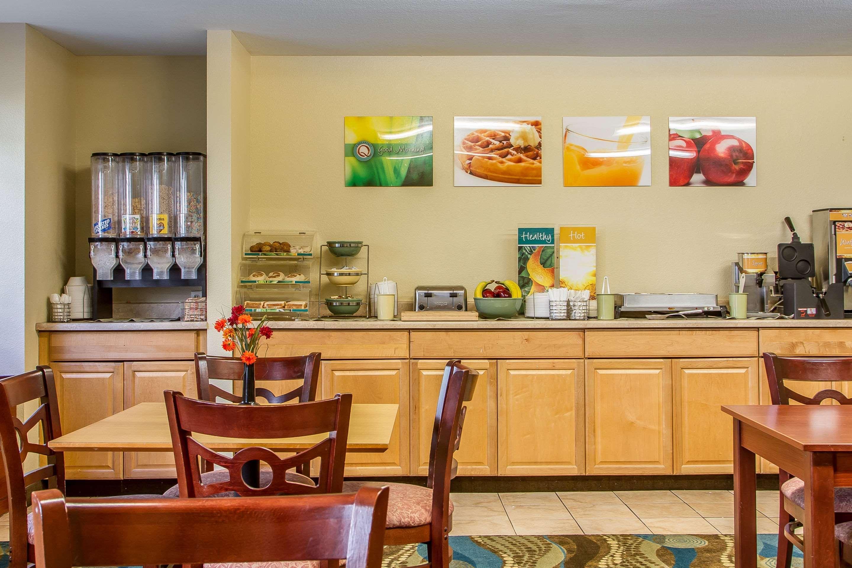 Quality Inn & Suites Santa Rosa Extérieur photo
