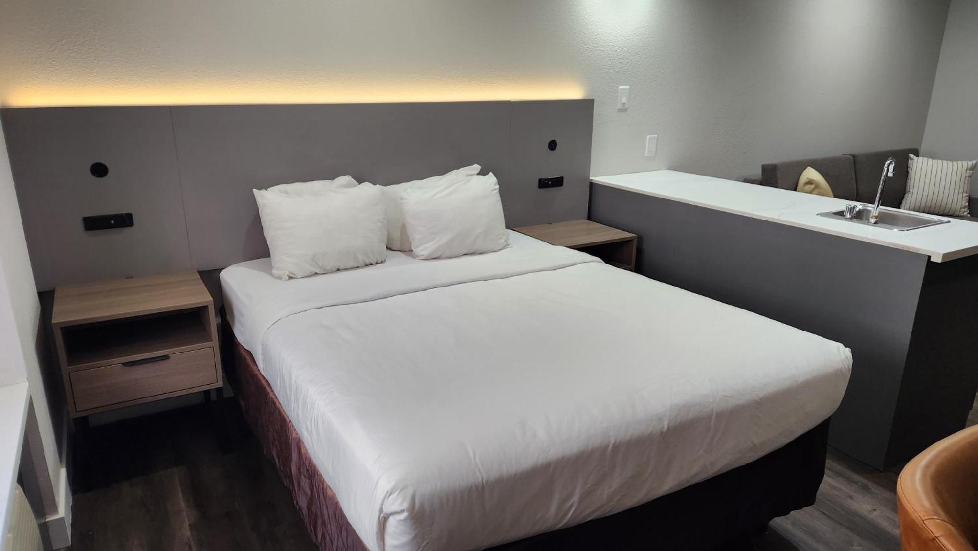 Quality Inn & Suites Santa Rosa Extérieur photo